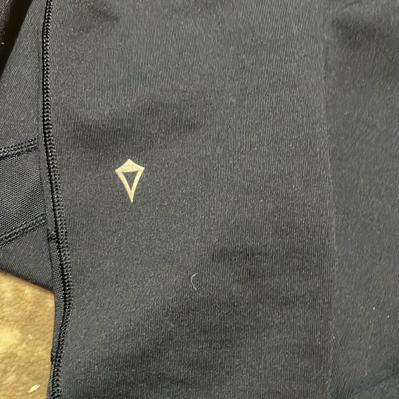 3 Pairs Ivivva leggings - Picture 9 of 15